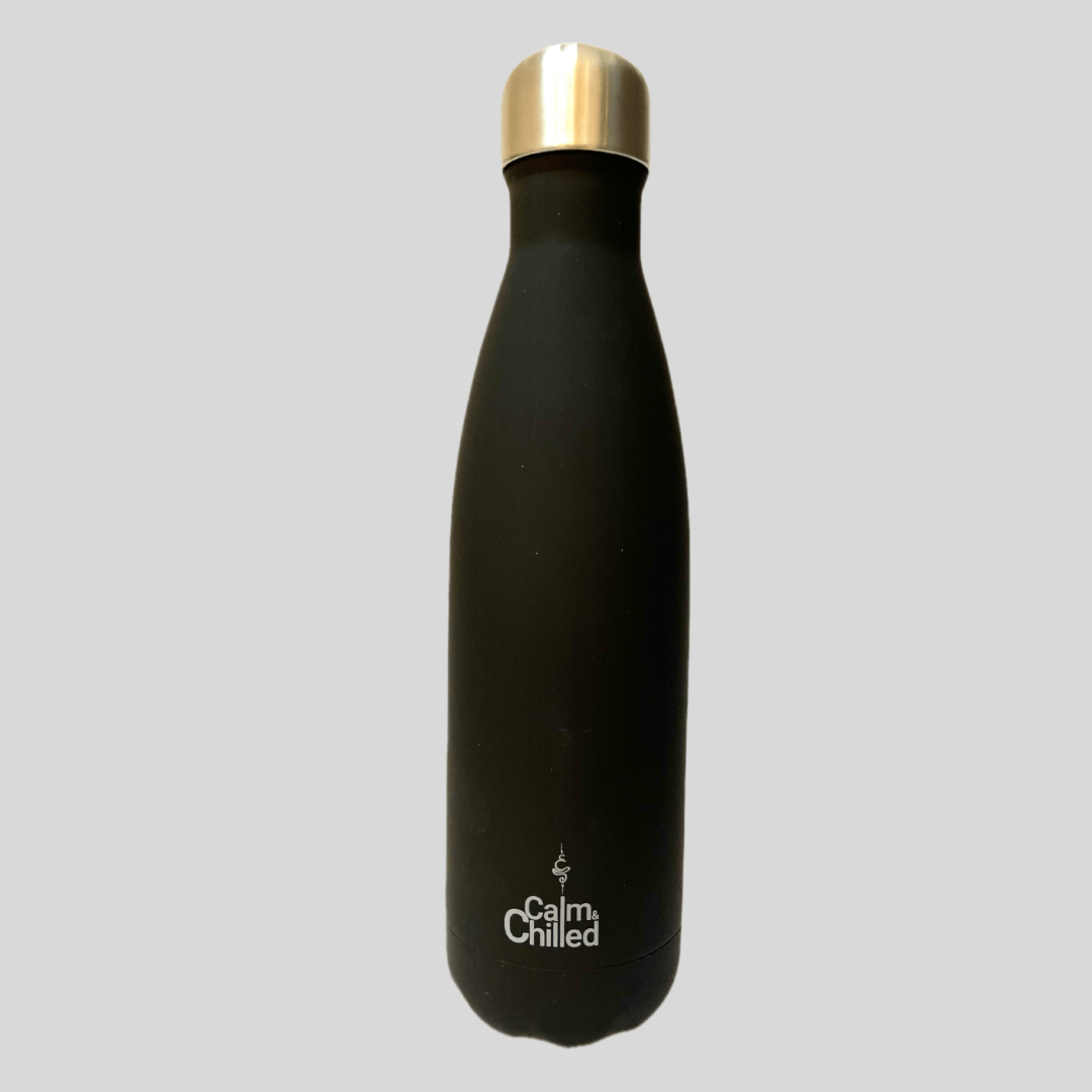 Calm & Chilled Vacuum Insulated 500ml Stainless Steel Water Bottle in Black Rubber Finish 500ml. Free Personalisation